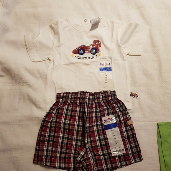 Okie Dokie boys 12 months boys 2 short sets - Picture 2 of 8